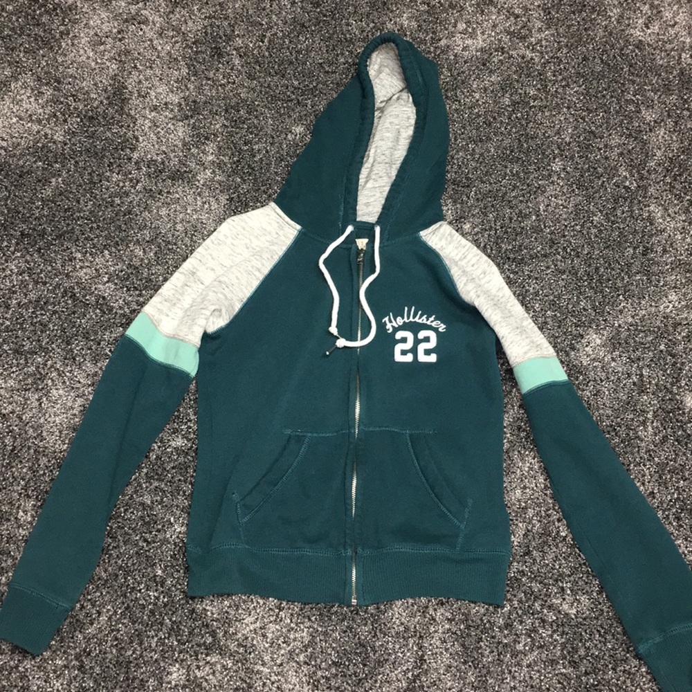 Hollister hoodie zip up